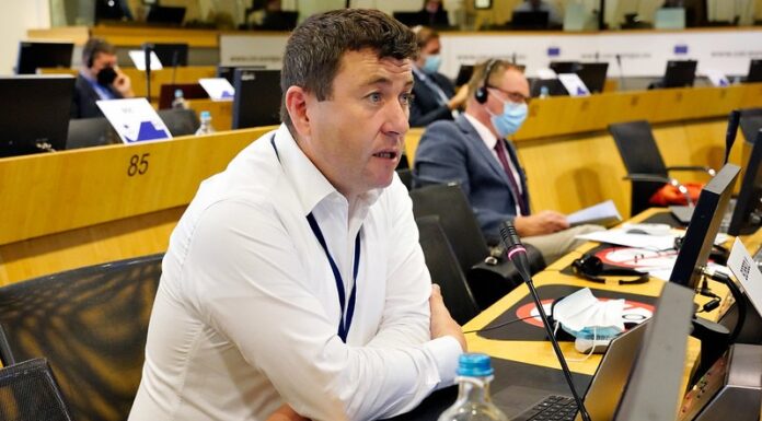 Borboly Csaba: Az Európai Bizottságnak elemeznie kell Románia jelentéseit, az Európai Unió Alapjogi Chartájának alkalmazását illetően – Alkotmányos jogaink sérülnek Székelyföldön a medveprobléma miatt