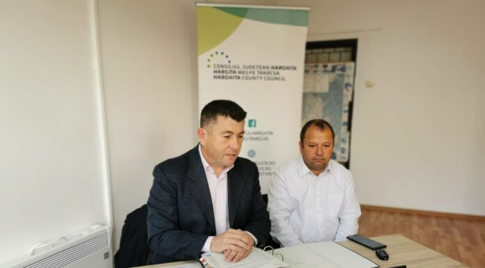 Hargita megyében prioritás az útépítés, ami feltétele a jól működő gazdaságnak – Rendkívüli ülést tartott Hargita Megye Tanácsa