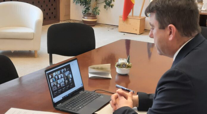 Fizetés nélkül a Hargita megyei szociális rendszer dolgozói – 3,6 millió lejjel egészítette ki Hargita Megye Tanácsa a szociális rendszer költségvetését